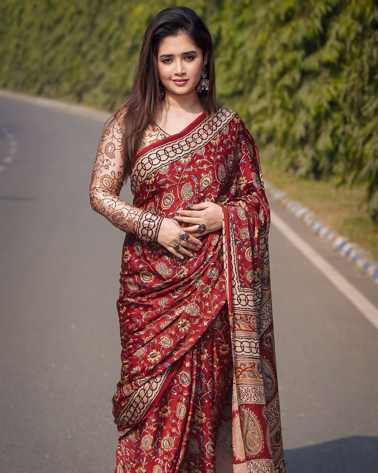 চান্দুরি সিল্ক ডিজিটাল প্রিন্ট শাড়ি